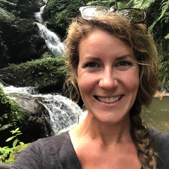 Meet your Posher, Kelsey - Picture 1 of 1